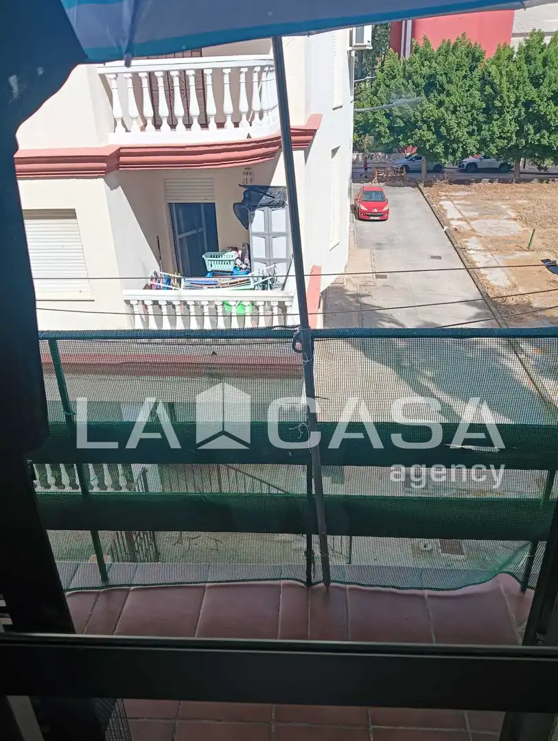 Terraza de Piso en venta en Algeciras con Balcón