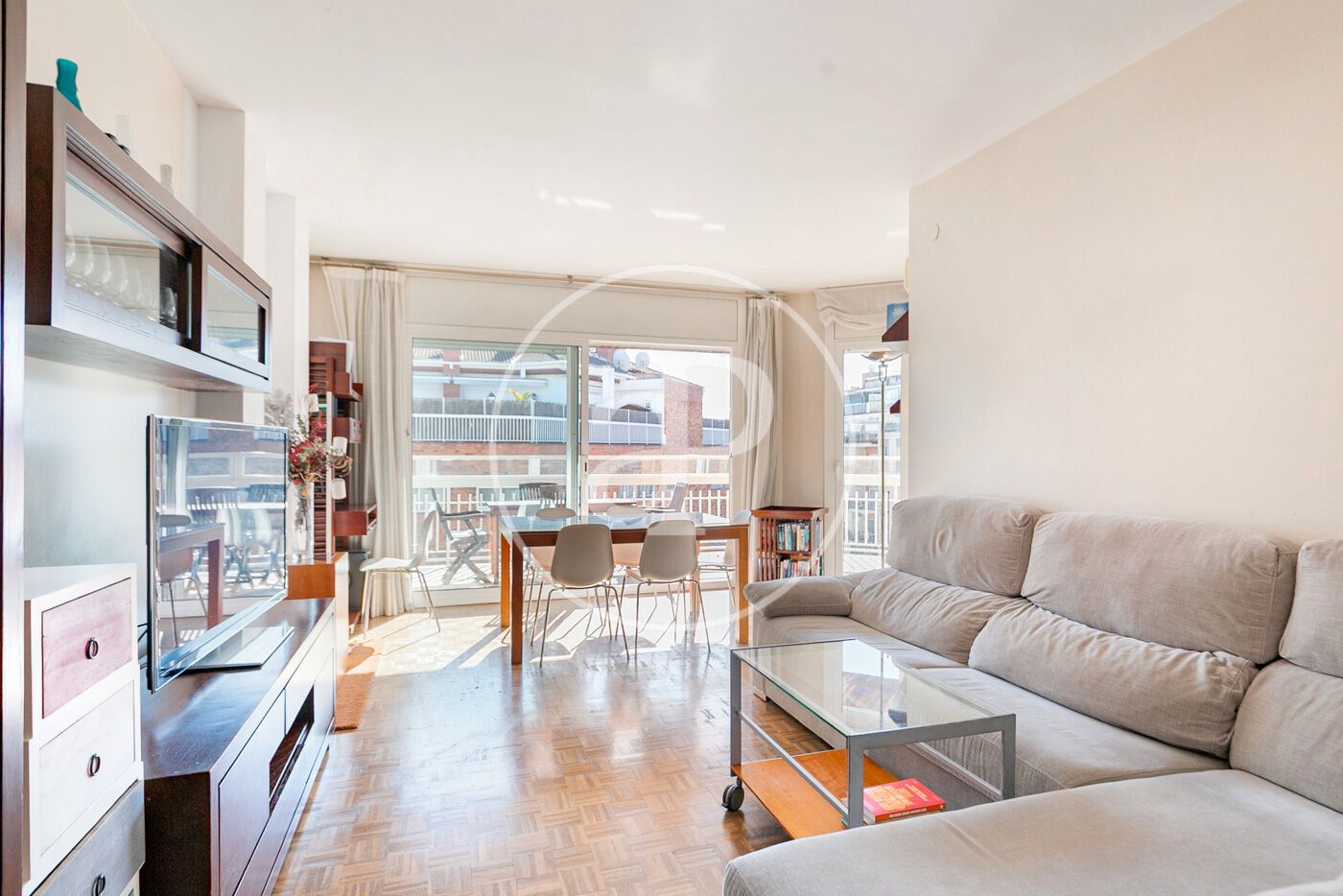 Living room of Flat for sale in  Barcelona Capital  with Air Conditioner, Heating and Terrace