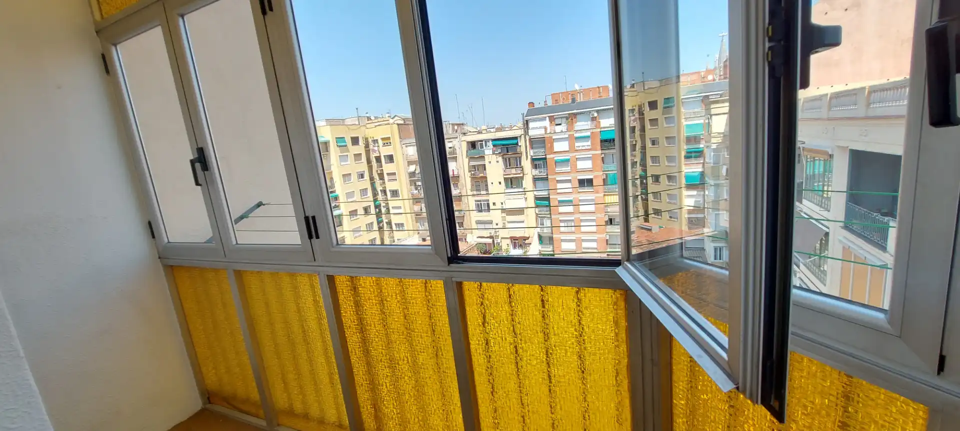 Pis amb terrassa en venda a Carrer de Girona, imagen 20