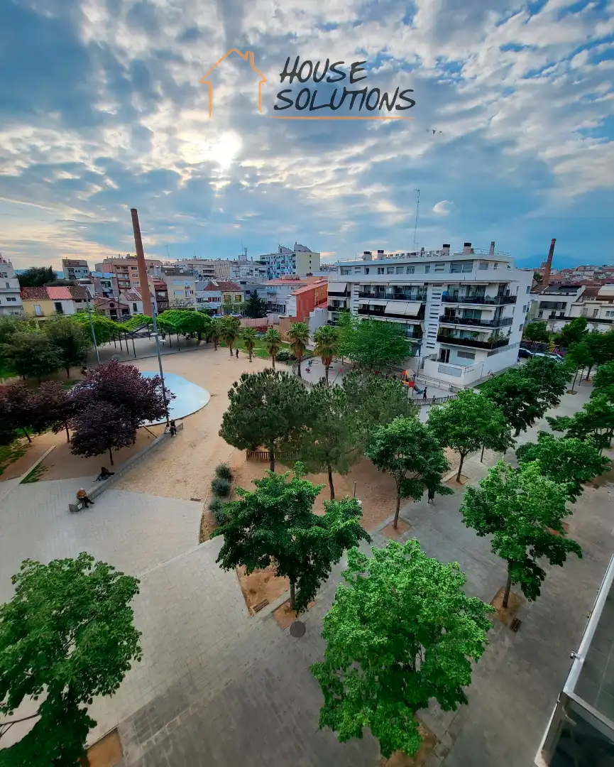Vista exterior de Piso en venta en Sabadell con Aire acondicionado, Calefacción y Amueblado