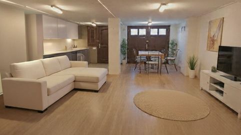 VENTA DE VIVIENDA EN EL CENTRO DE BERRIZ,  CON MUCHAS POSIBILIDADES., image 2