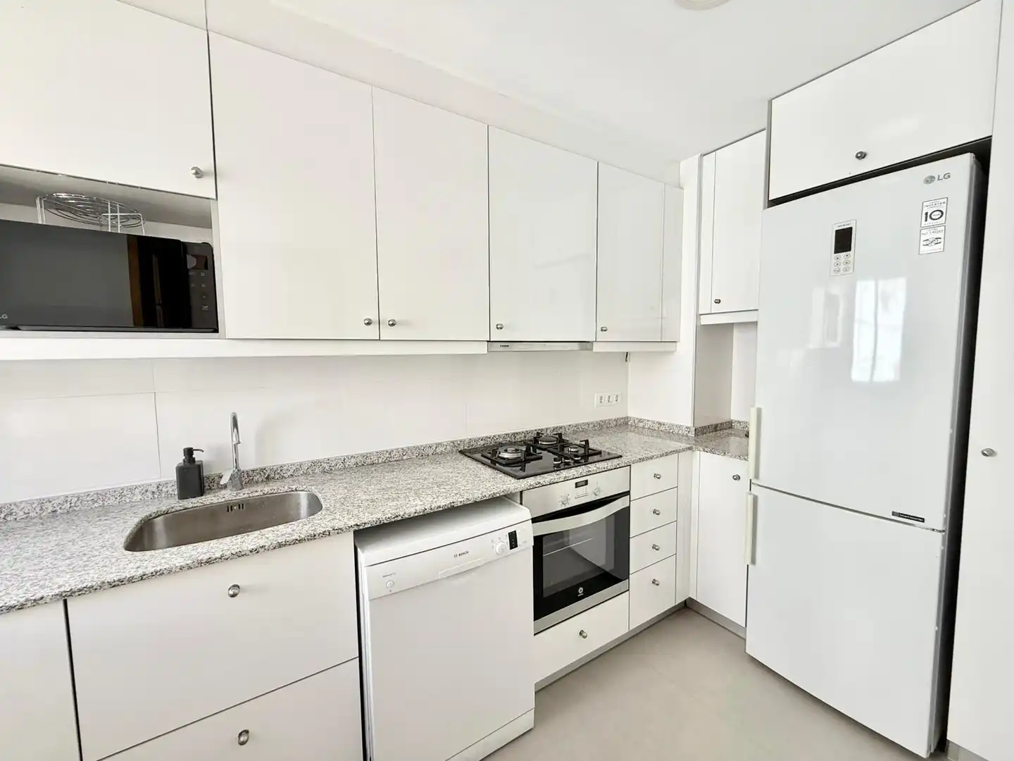 Flat for rent in Calle Calle Pintor Vila Prades, La Petxina