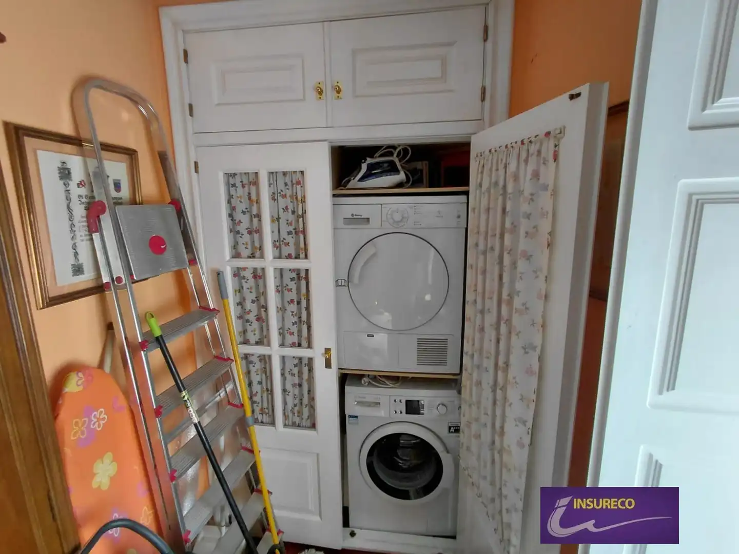 Habitación de Ático en venta en León Capital  con Calefacción, Terraza y Amueblado