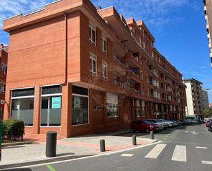 Vista exterior de Local en venda en Bilbao 