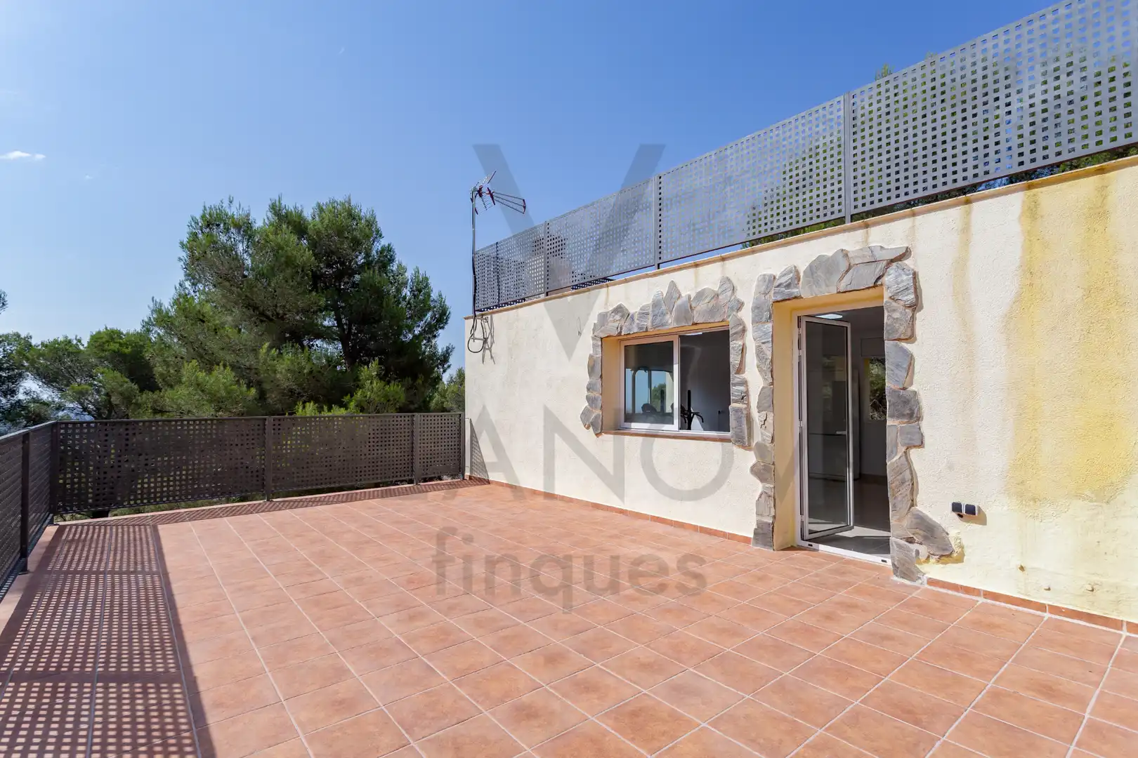 Terraza de Casa o chalet en venta en Cabra del Camp con Aire acondicionado, Calefacción y Jardín privado