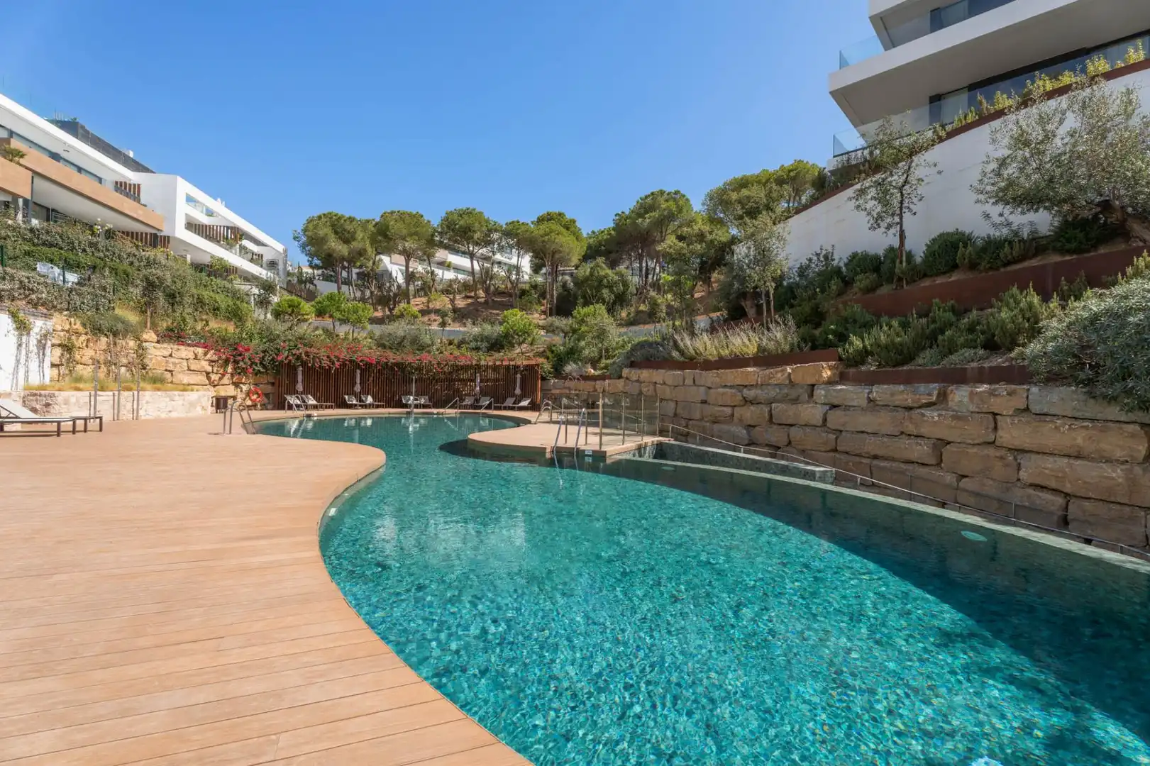Piscina de Apartament en venda en Marbella amb Aire condicionat, Calefacció i Jardí privat