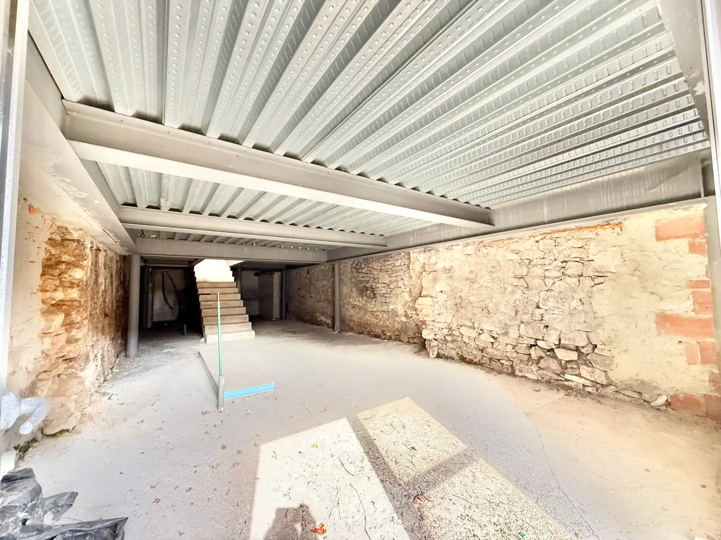 Gemischtgenutztes Gebäude zum Verkauf in Centro, imagen 3