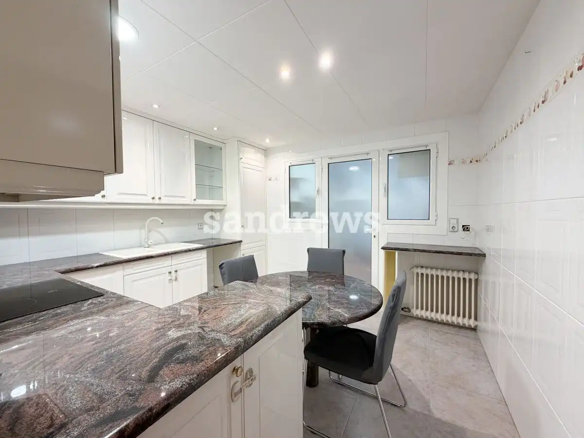 Kitchen of Flat for sale in Figueres  with Air Conditioner, Heating and Terrace