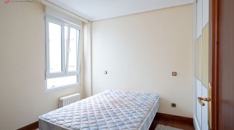 Foto 5 de Apartamento en venta en Calle de Antonio López, Castilla - Hermida, Santander