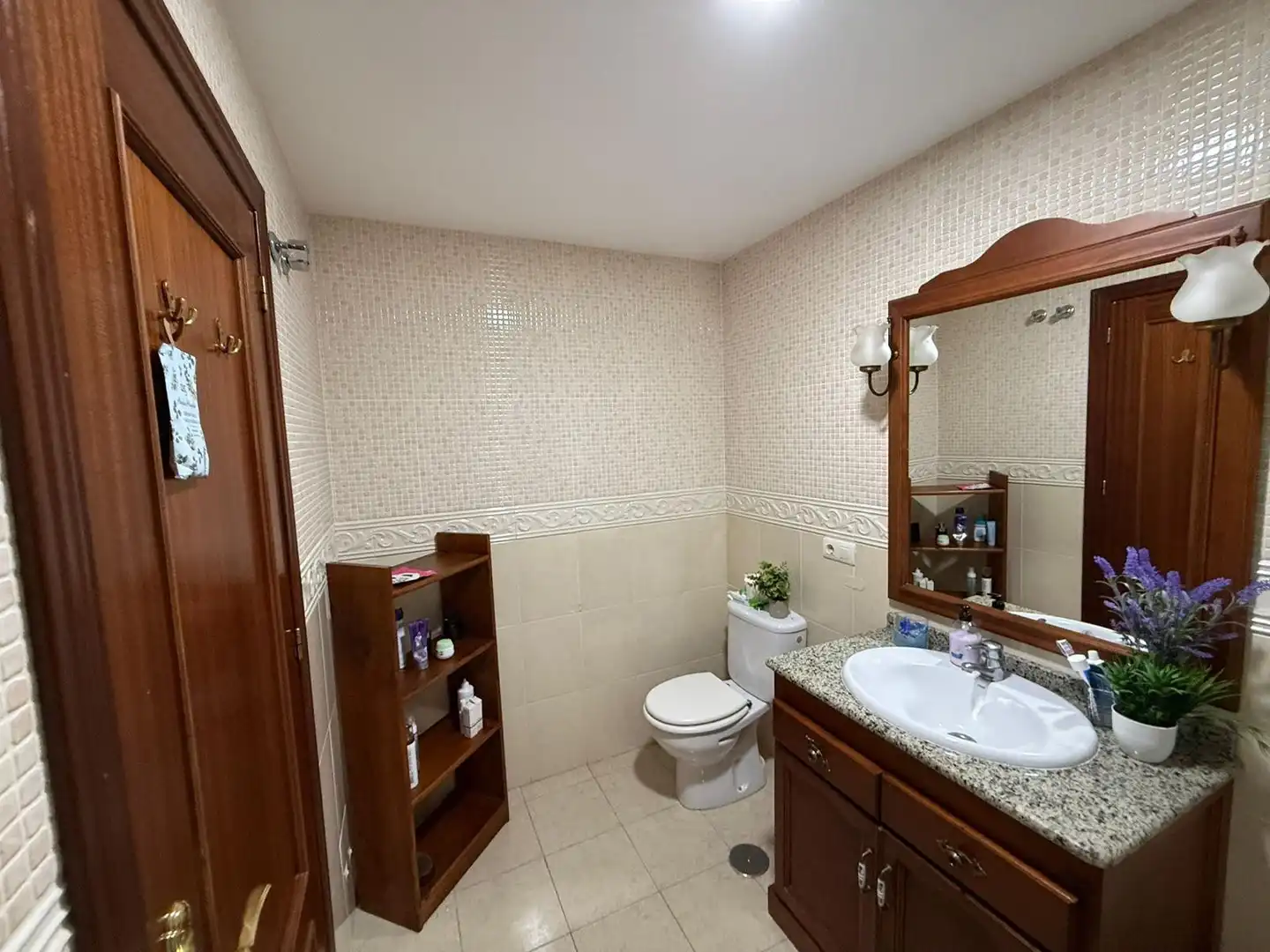 Badezimmer von Wohnungen zum Verkauf in Estepona mit Terrasse und Abstellraum
