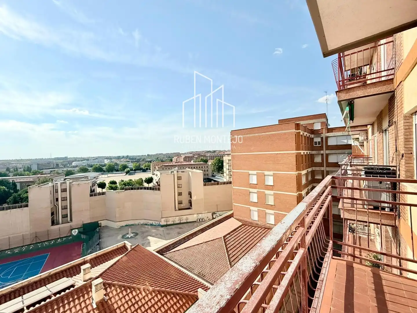 Exterior view of Flat for rent in Salamanca  with Heating, Terrace and Furnished