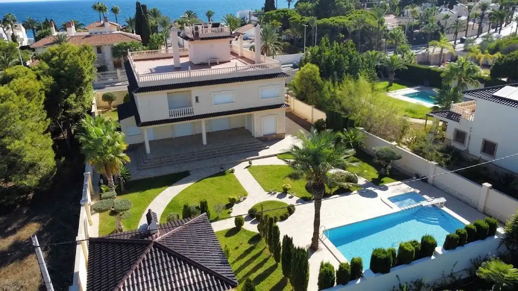 Haus mit Pool zum Verkauf in Orihuela Costa
