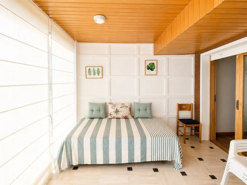 Habitación de Piso de alquiler en Benidorm con Aire acondicionado y Amueblado
