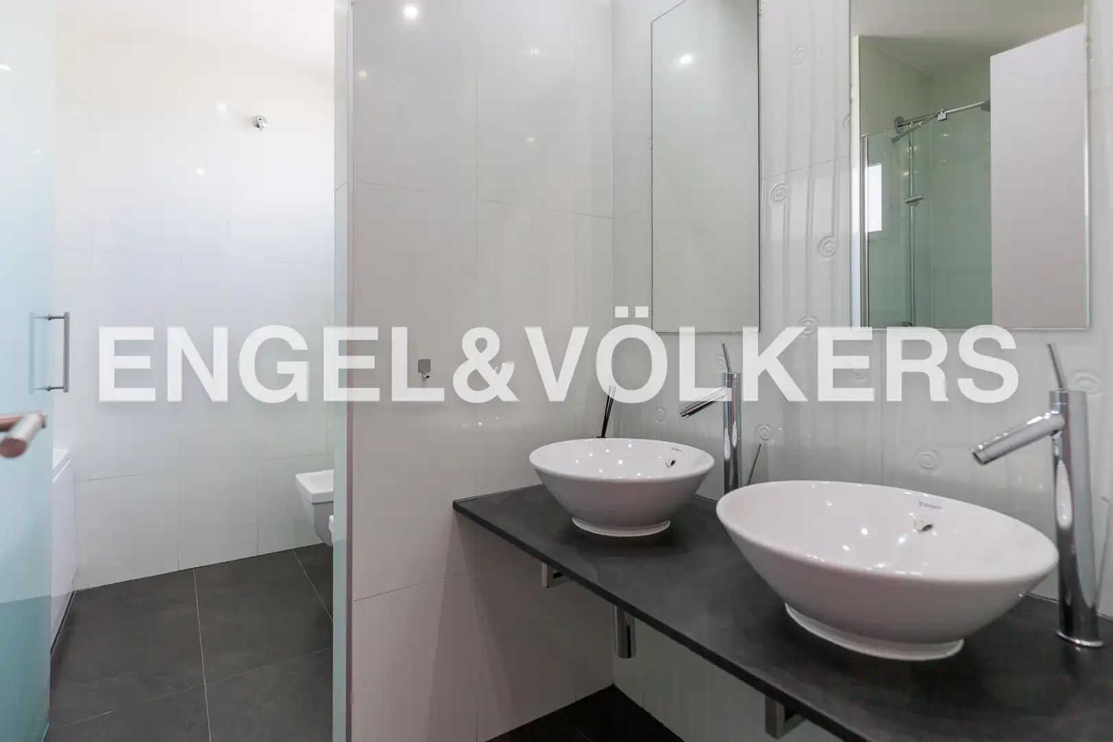 Baño de Ático de alquiler en Pozuelo de Alarcón con Calefacción, Jardín privado y Terraza