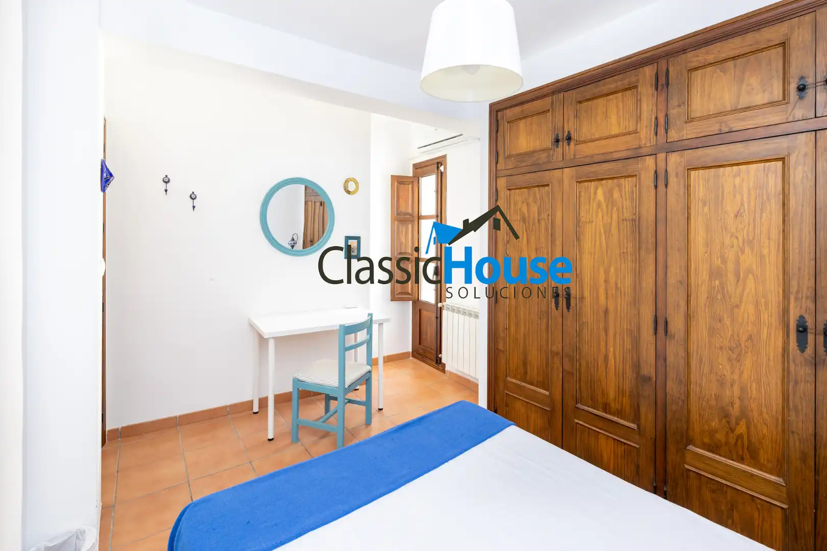Habitación de Casa adosada en venta en Granada con Terraza, Amueblado y Horno