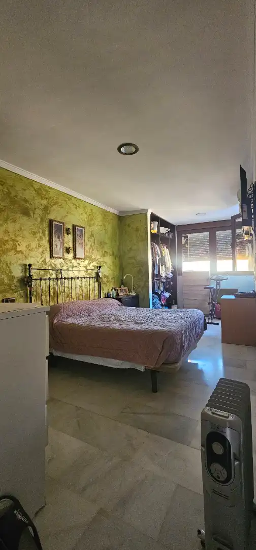 Dormitori de Casa o xalet en venda en Salobreña amb Aire condicionat, Jardí privat i Traster