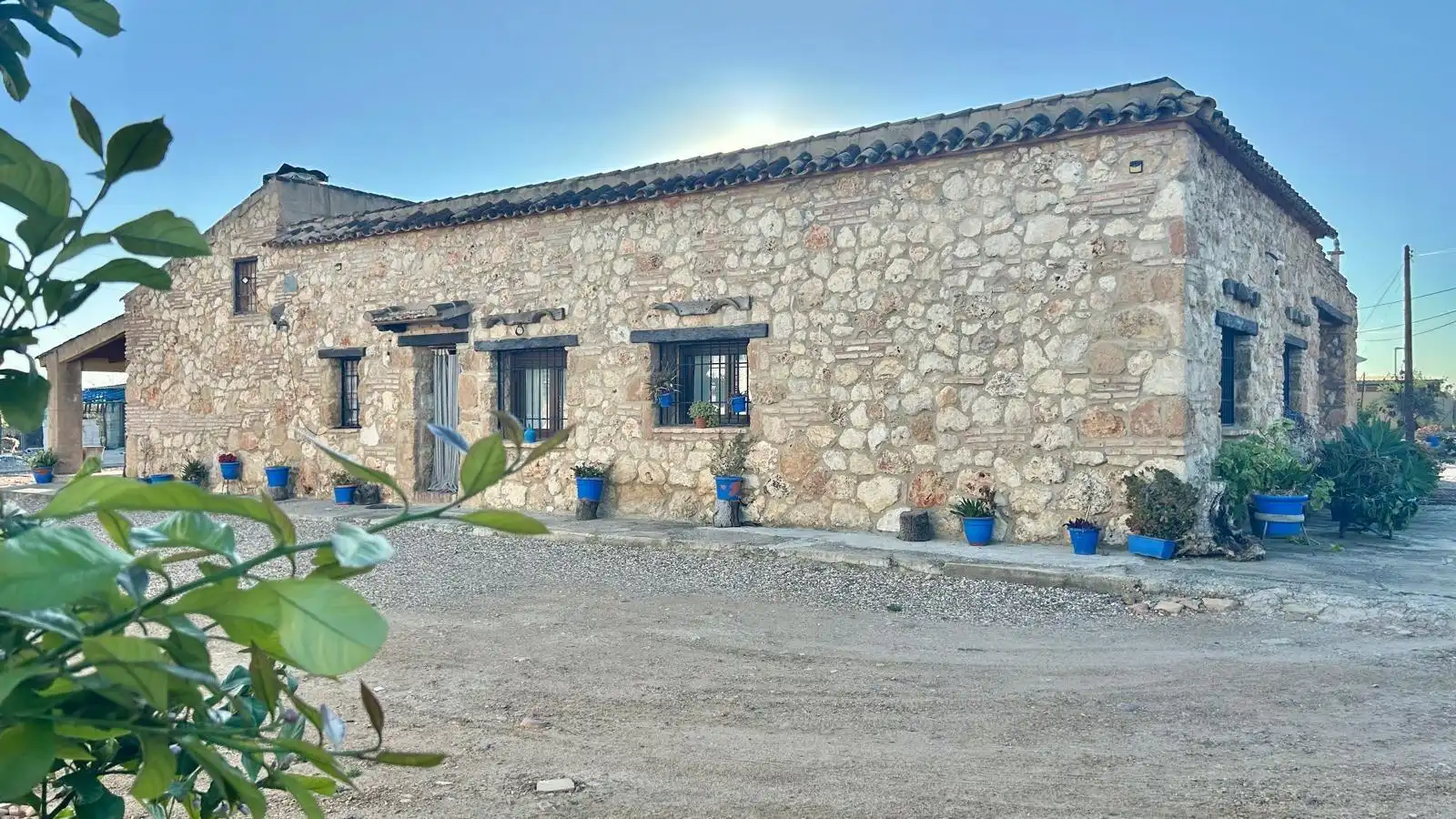 Vista exterior de Casa o xalet en venda en Guadalcázar amb Terrassa