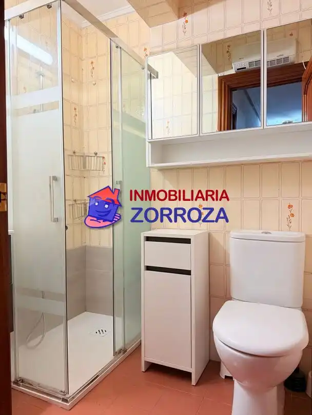 Bathroom of Flat for sale in Bilbao   with Heating and Furnished