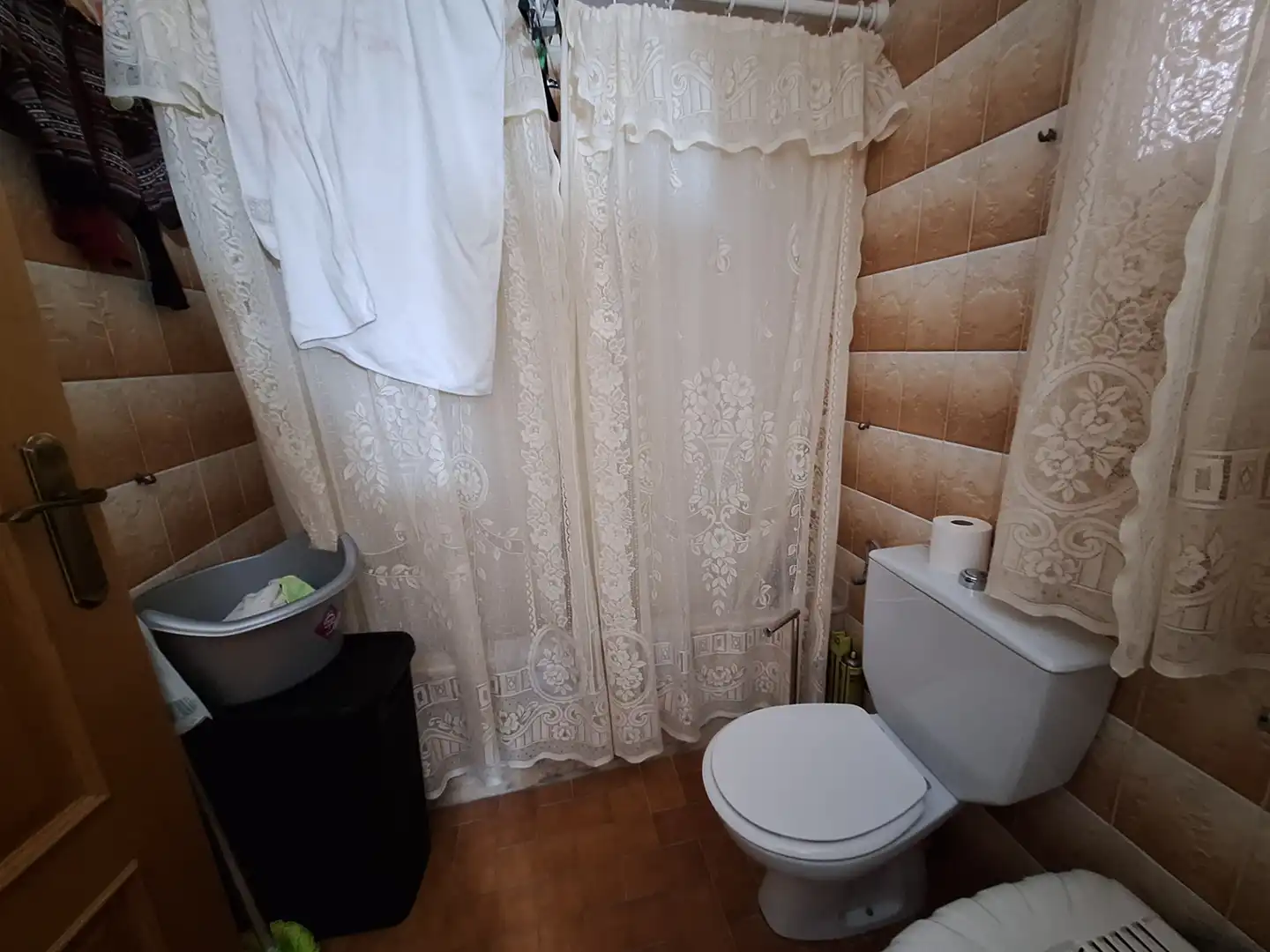 Bathroom of Ground floor for sale in Sueca  with Furnished, Oven and Washing machine