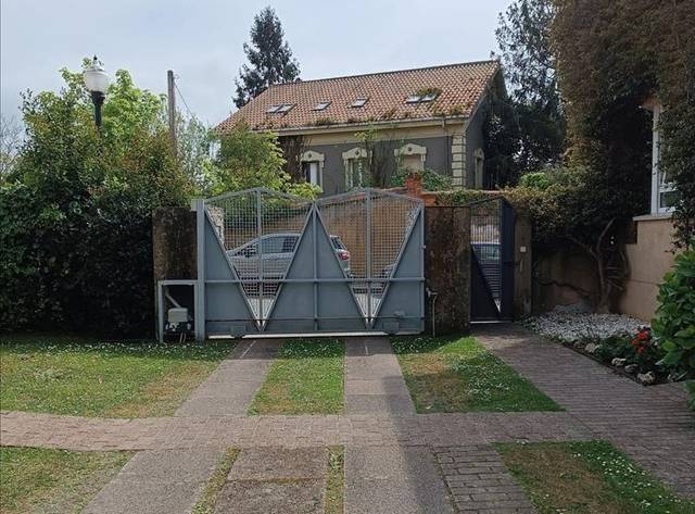 Garaje en Venta en PROFESOR PEREZ PIMENTEL en Somió