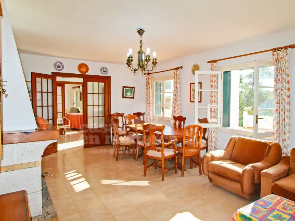Comedor de Finca rústica en venta en Ferreries con Aire acondicionado, Calefacción y Jardín privado