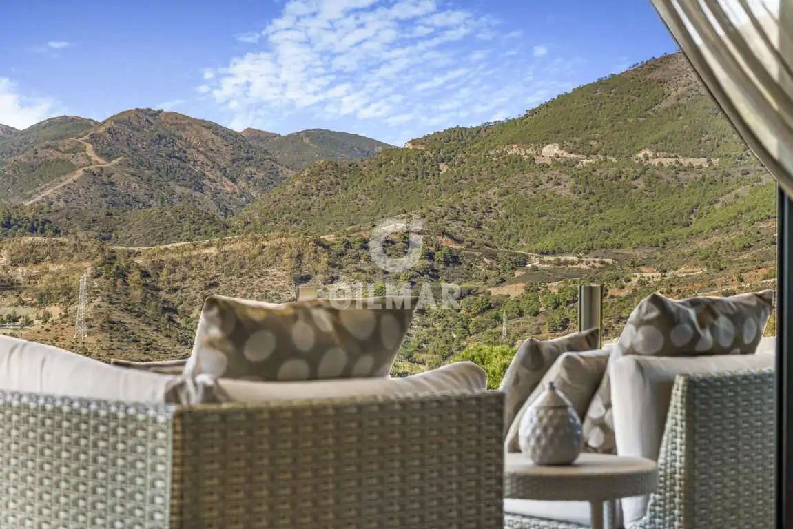 Terrassa de Casa o xalet en venda en Benahavís amb Calefacció, Jardí privat i Piscina
