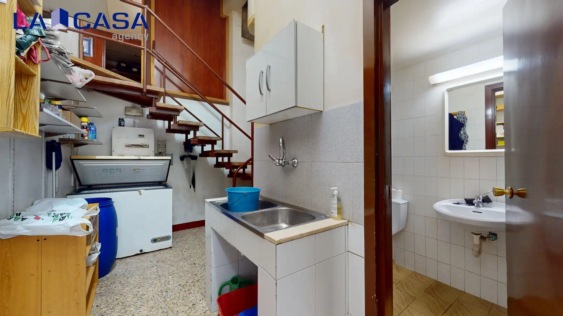 Business premises for sale in Errondoko Kalea, imagen 17