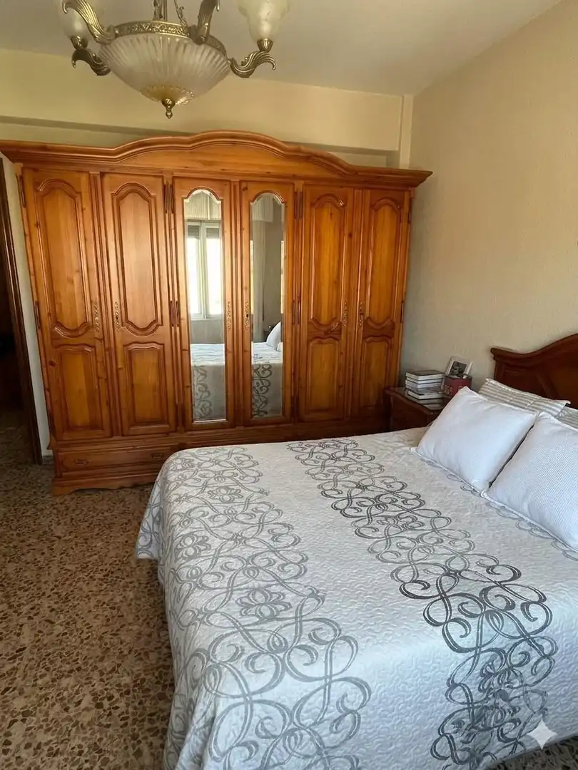 Habitación de Piso en venta en Ribeira con Trastero y Amueblado