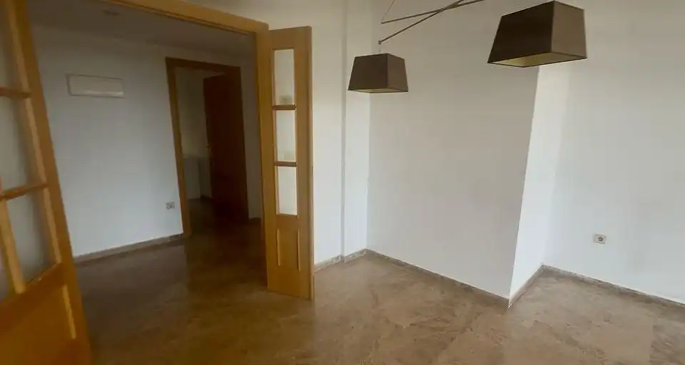 Piso de alquiler en Valencia con Aire acondicionado y Balcón