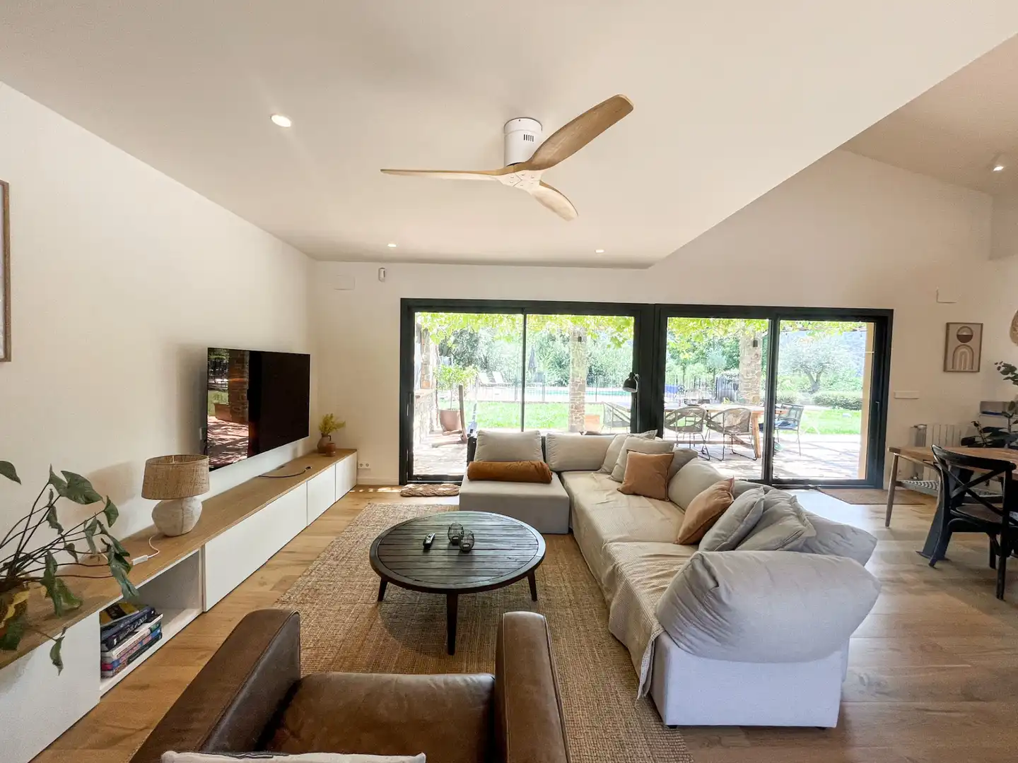 Sala de estar de Casa o chalet en venta en Sant Gregori con Aire acondicionado, Calefacción y Jardín privado