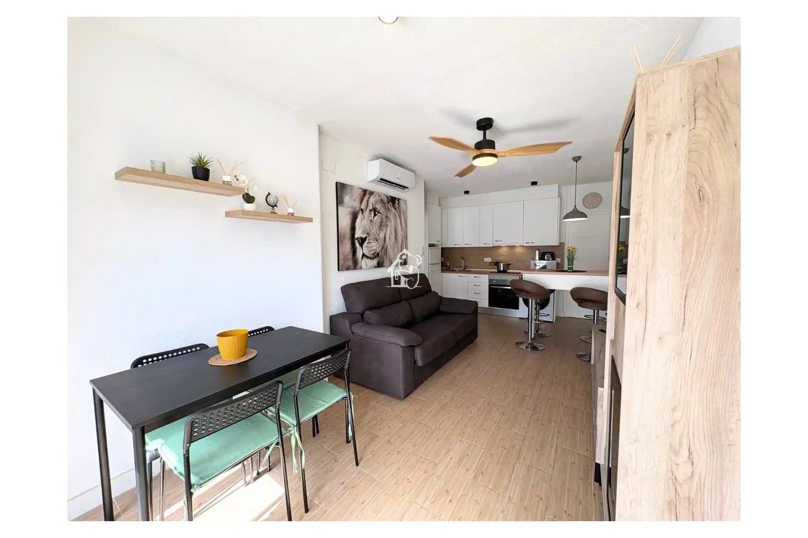 Sala de estar de Planta baja en venta en Torrevieja con Aire acondicionado, Jardín privado y Terraza