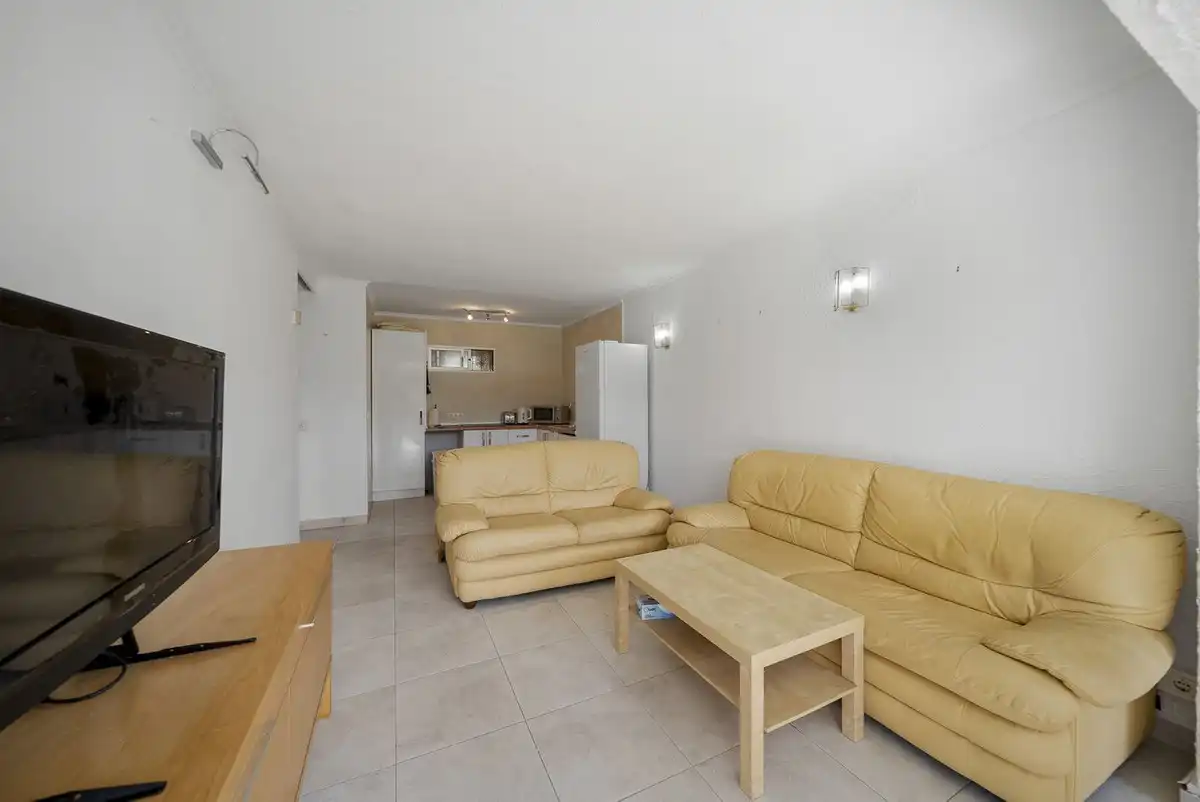 Sala de estar de Planta baja en venta en Benalmádena con Aire acondicionado y Piscina comunitaria