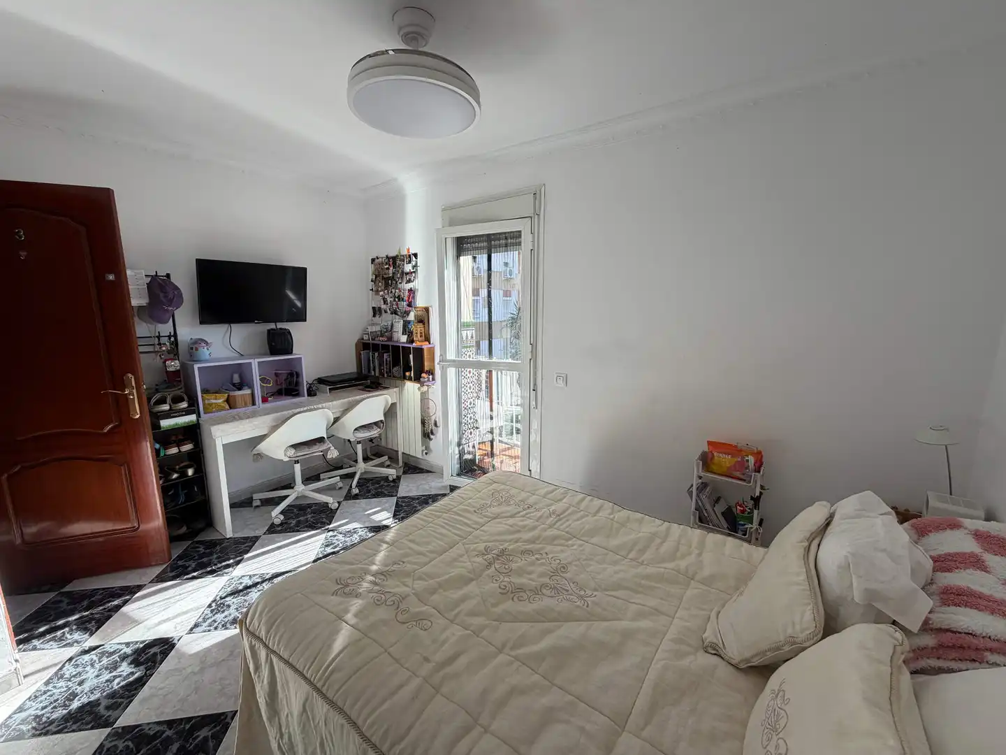 Habitación de Piso en venta en Sevilla con Balcón