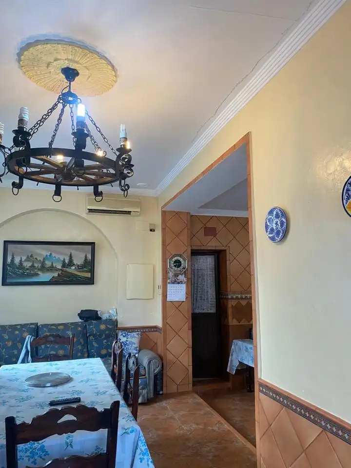 Casa o xalet en venda en Dos Hermanas amb Aire condicionat, Jardí privat i Piscina