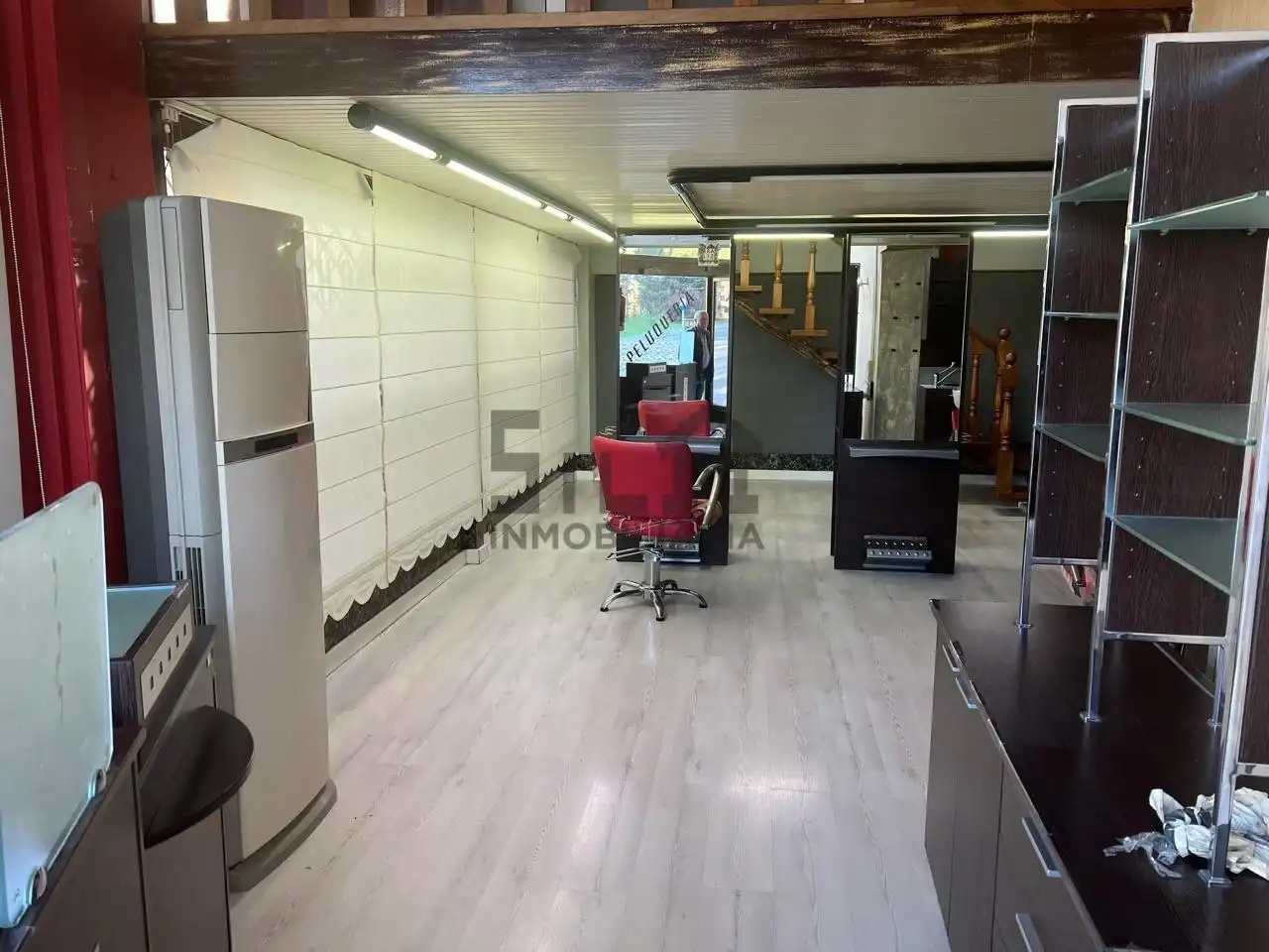 Local de alquiler en Ourense Capital  con Amueblado