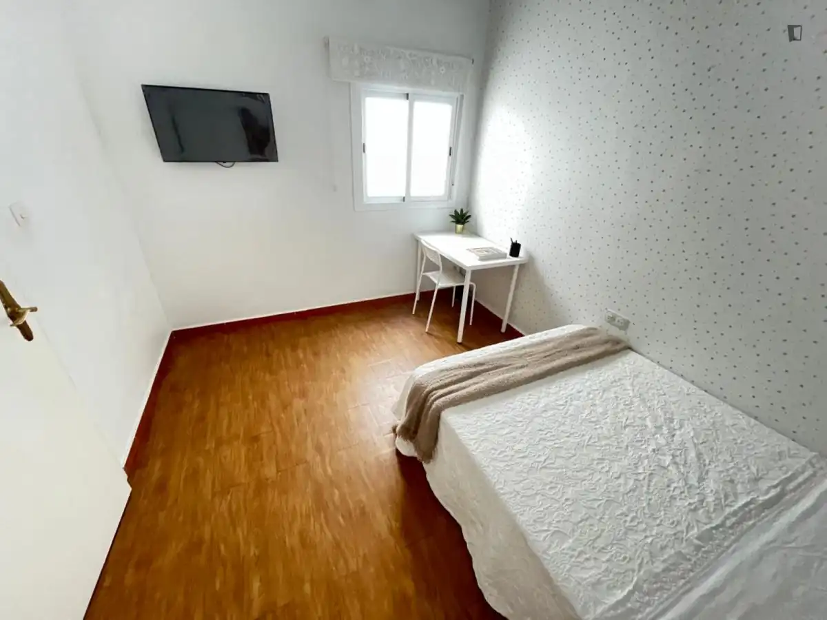 Habitación de Casa o chalet para compartir en Santiponce con Amueblado, Horno y Lavadora