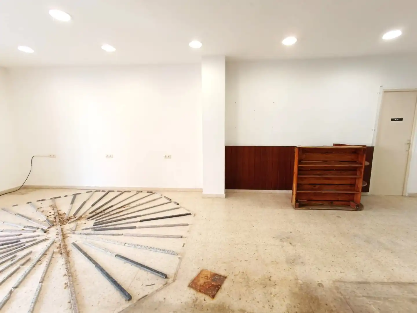 Commercial properties for sale in Martorell  with Air Conditioner