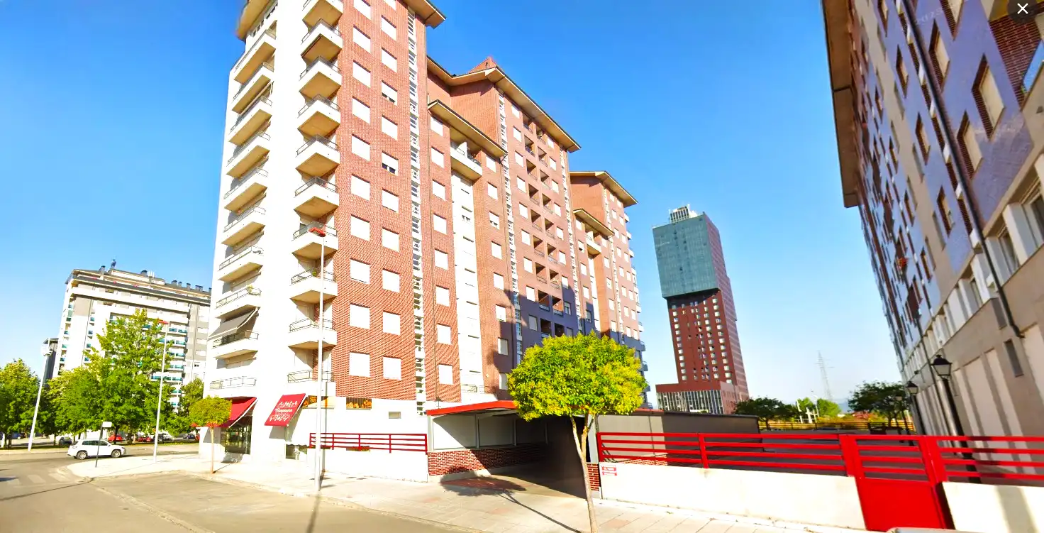 Vista exterior de Garatge en venda en Ponferrada