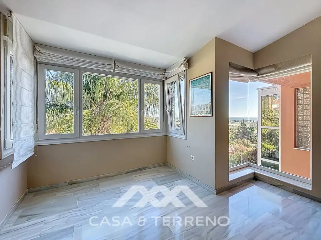 Dormitori de Casa o xalet en venda en Vélez-Málaga amb Aire condicionat i Piscina