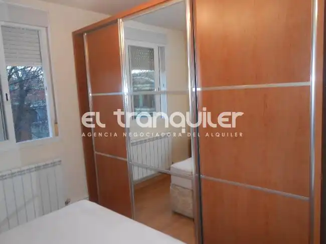 Schlafzimmer von Wohnung zum Verkauf in Madrid mit Klimaanlage, Möbliert und Waschmaschine