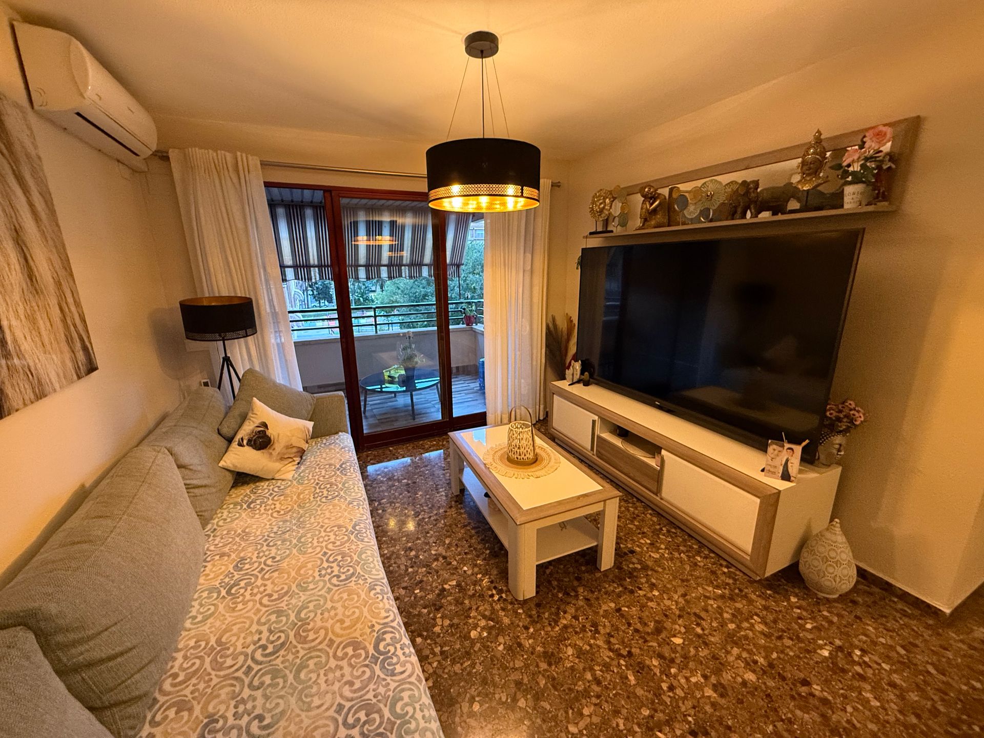 Living room of Flat for sale in Mislata  with Air Conditioner, Heating and Furnished