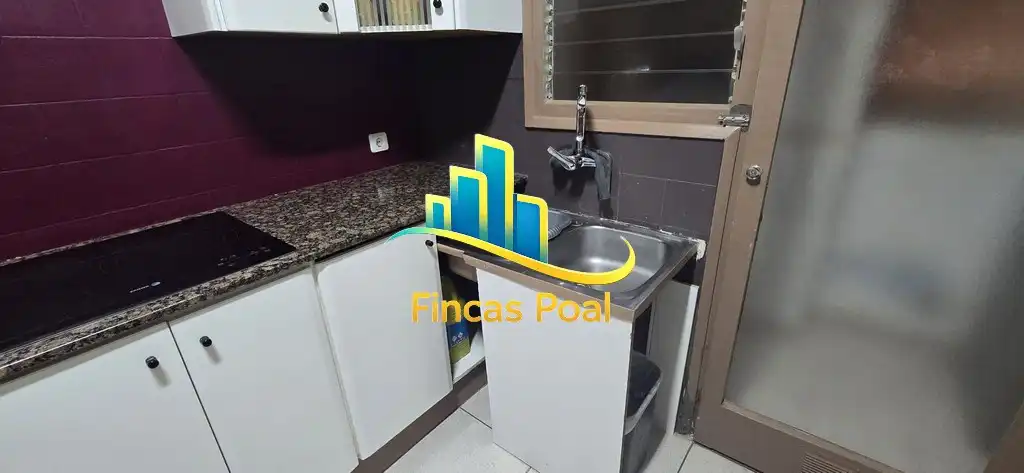 Cuina de Pis en venda en Castelldefels amb Calefacció i Balcó