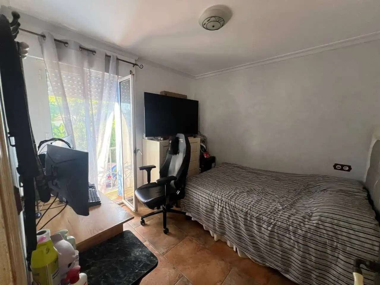 Dormitori de Casa adosada en venda en Estepona amb Jardí privat, Terrassa i Moblat