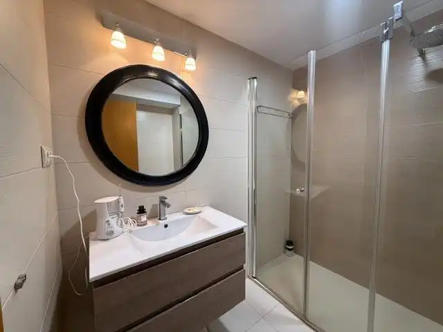 Baño de Piso de alquiler en Murcia con Aire acondicionado, Calefacción y Jardín privado