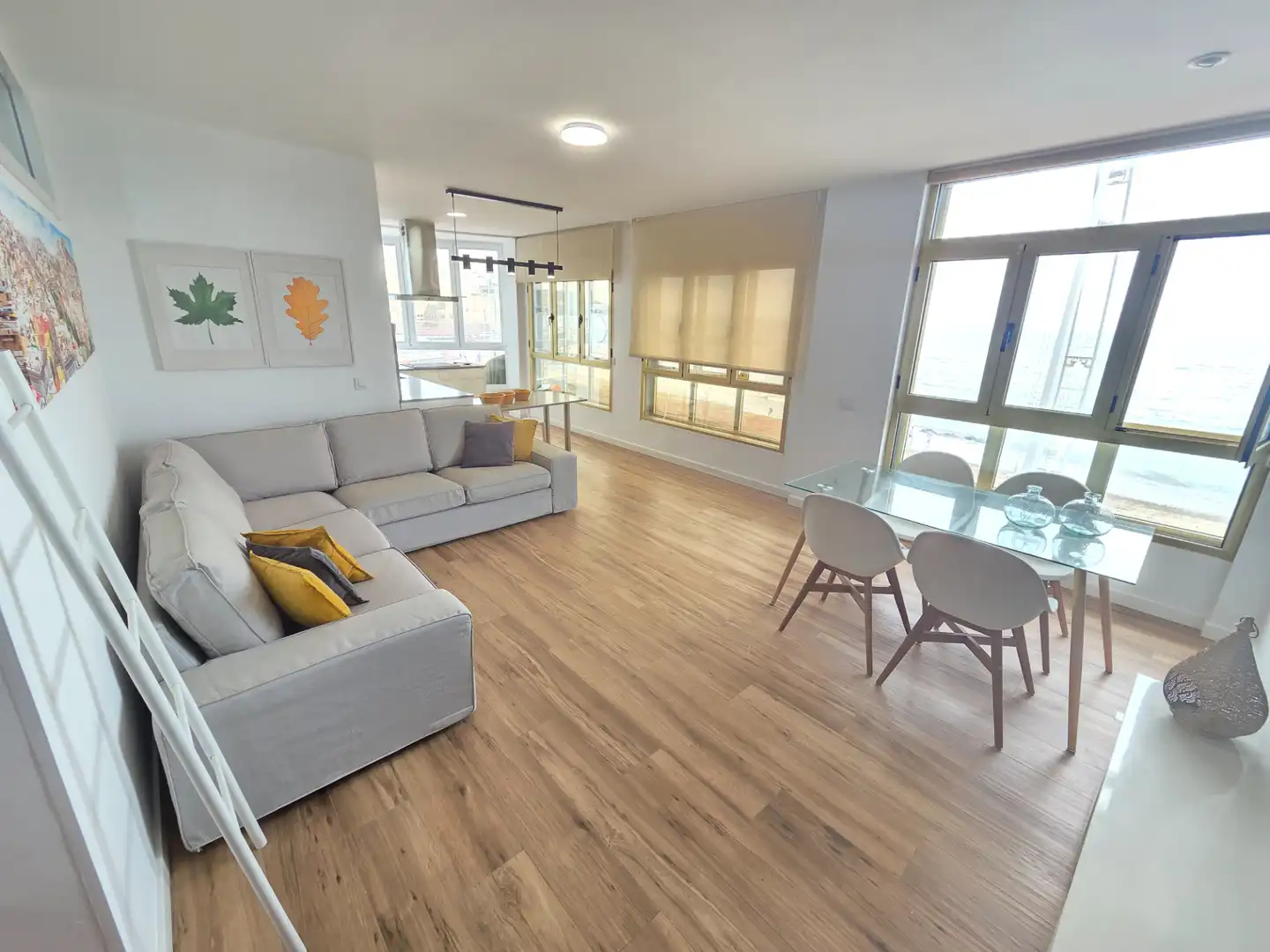 Living room of Flat for rent in Las Palmas de Gran Canaria  with Storage room, Furnished and Washing machine