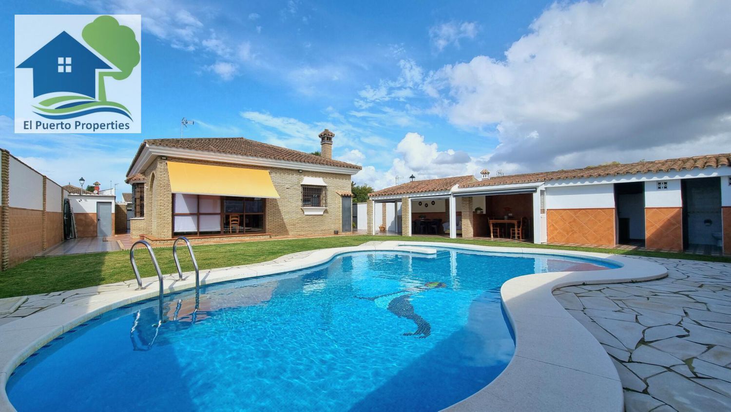 Vista exterior de Casa o xalet en venda en El Puerto de Santa María amb Aire condicionat, Calefacció i Jardí privat