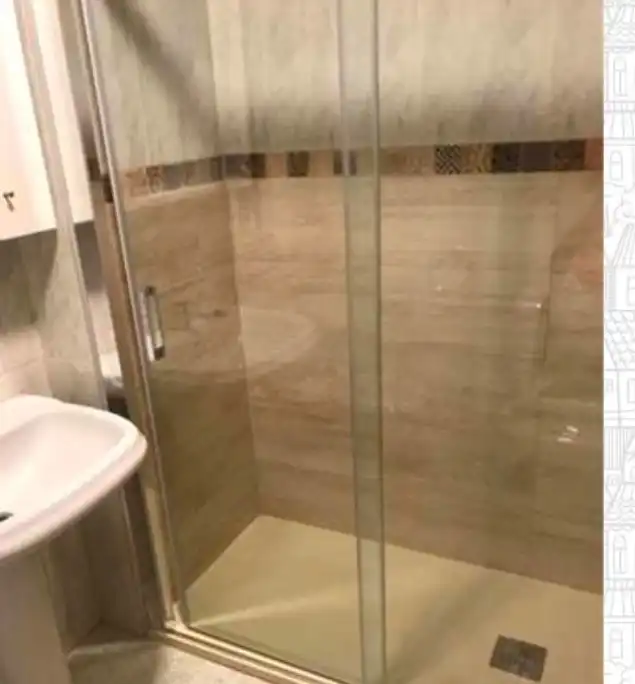 Bathroom of Flat for rent in Santiago de Compostela   with Furnished