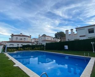 Piscina de Casa o xalet en venda en Mont-roig del Camp amb Terrassa