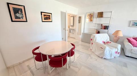 Foto 5 de Piso de alquiler en La Carihuela - Los Nidos, Torremolinos