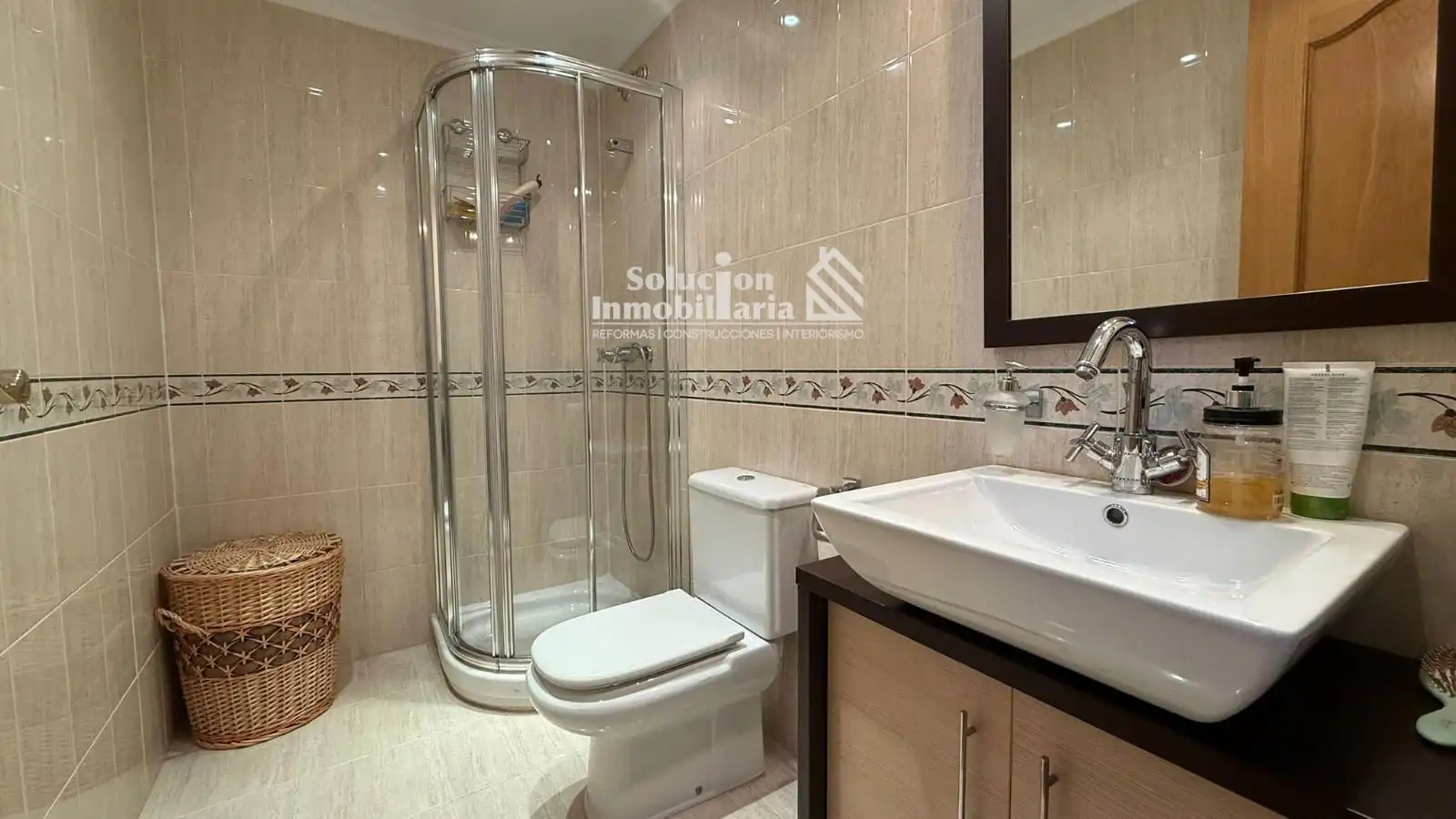 Baño de Casa adosada en venta en Carrascal de Barregas con Calefacción, Terraza y Amueblado
